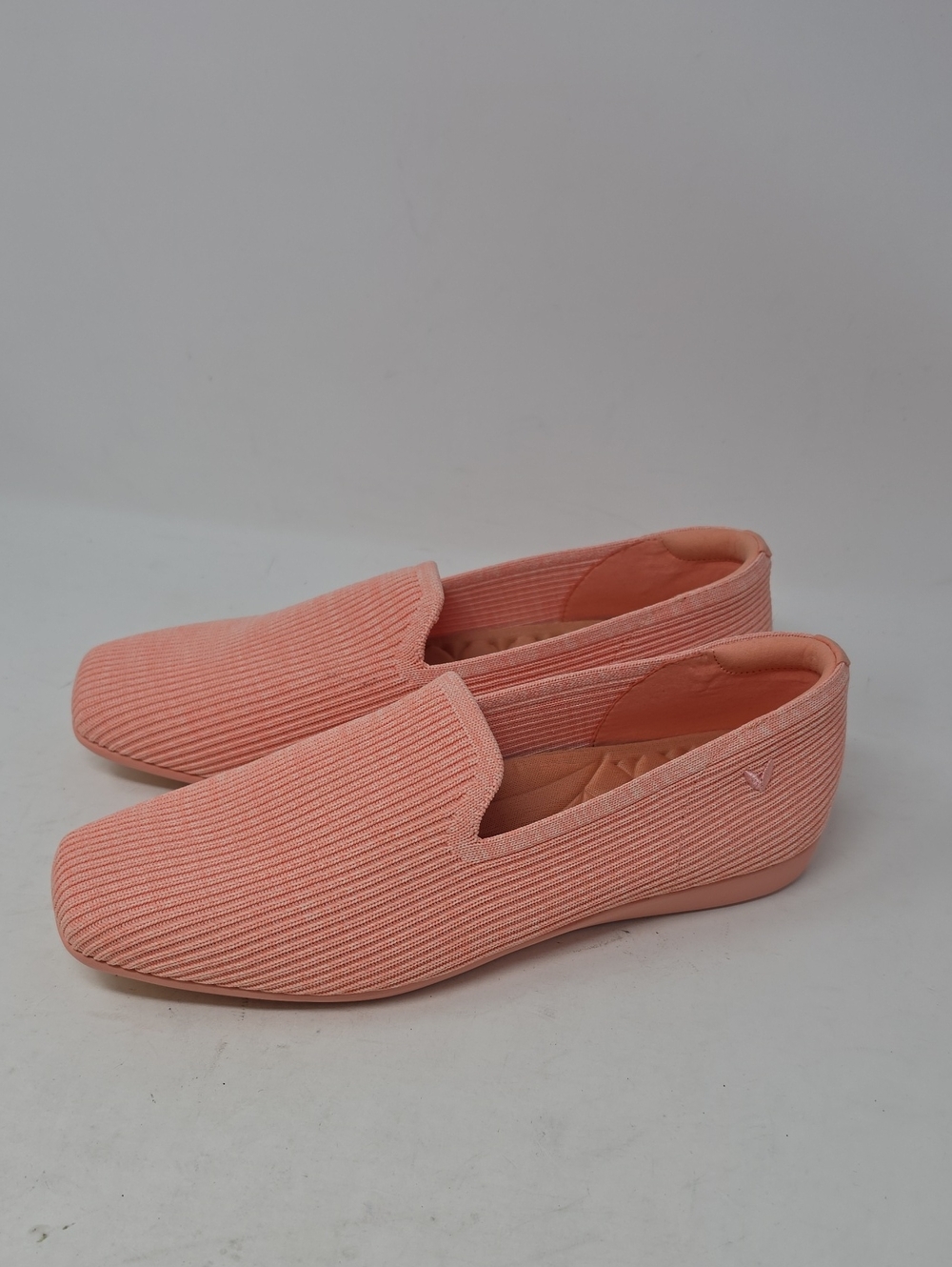 Vivaia Samantha Walker Water-Repellent Square-Toe Loafers Tender Peach Size 40=9